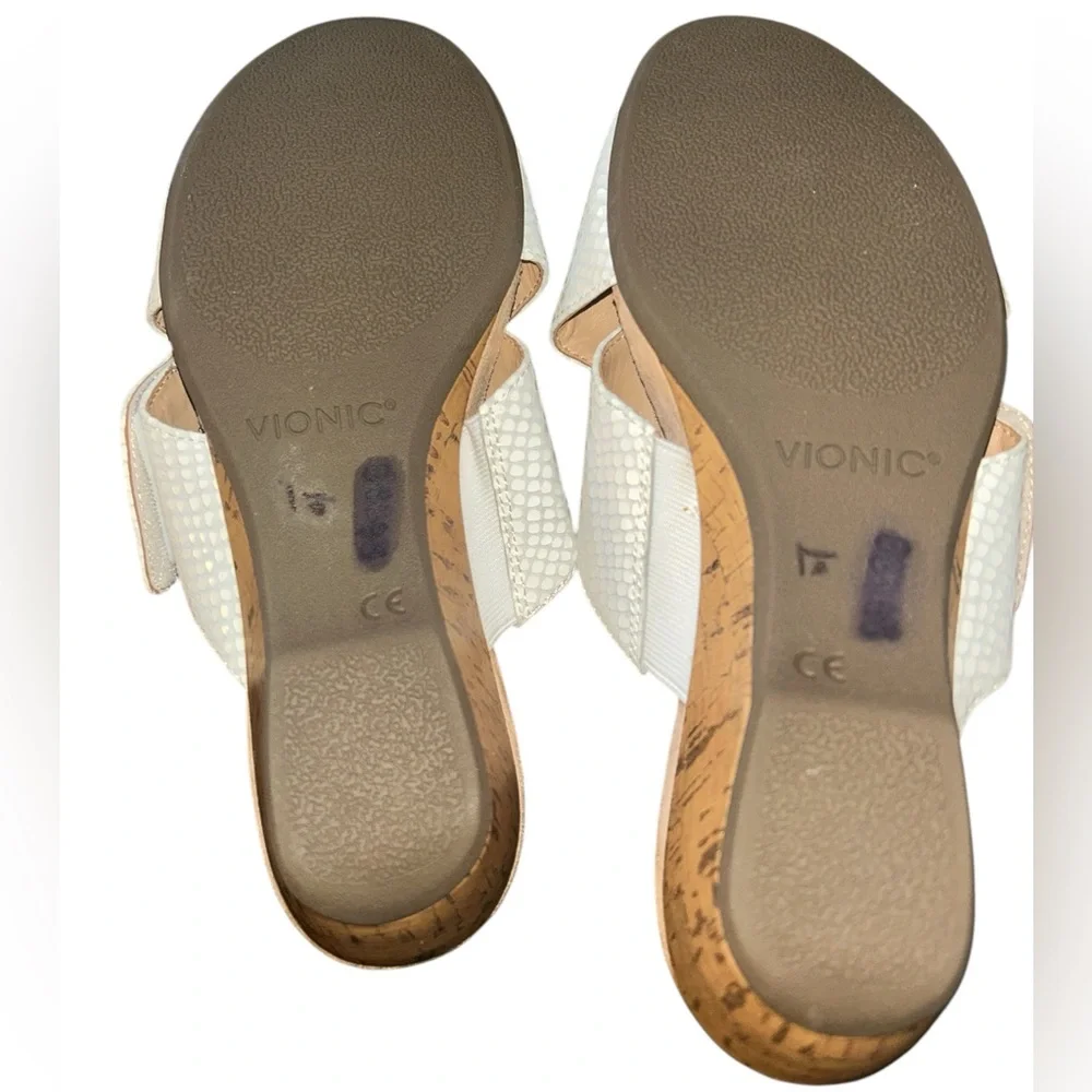 Vionic Women’s Sandals | 10 - Picture 4 of 5